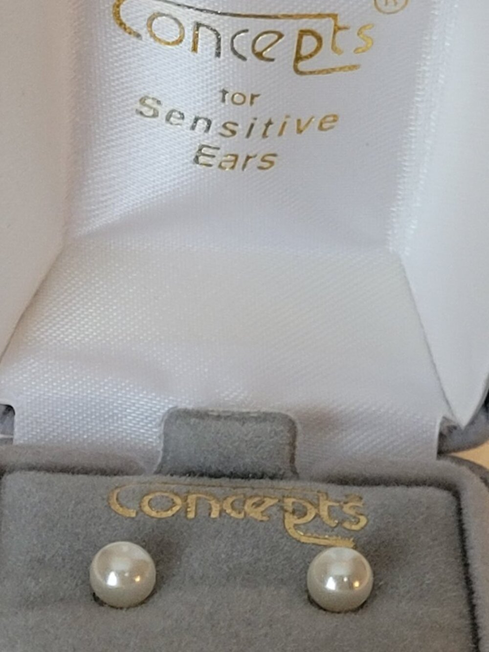 Pearl Earrings Surgical Steel New in Box Concept's for Sensitive Ears